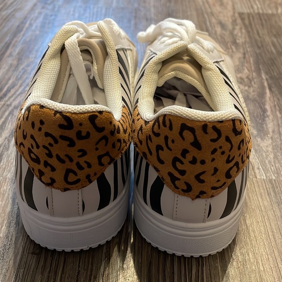 COCO + CARMEN animal print sneakers NWOT - Picture 3 of 7